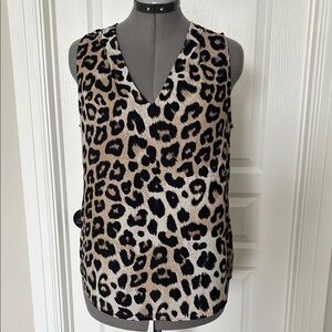 Banana Republic Sleeveless V Neck Top